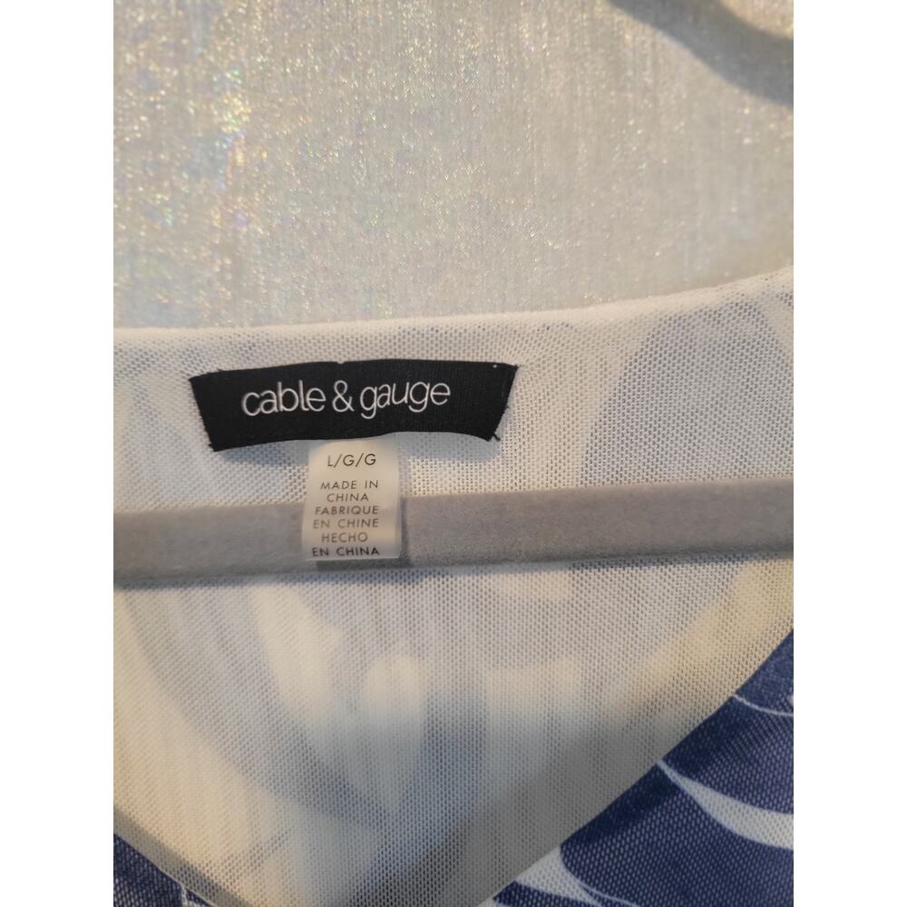 Cable & Gauge L Blue White Ruched Short Sleeve Floral Top Career Vacation Travel - Picture 6 of 6